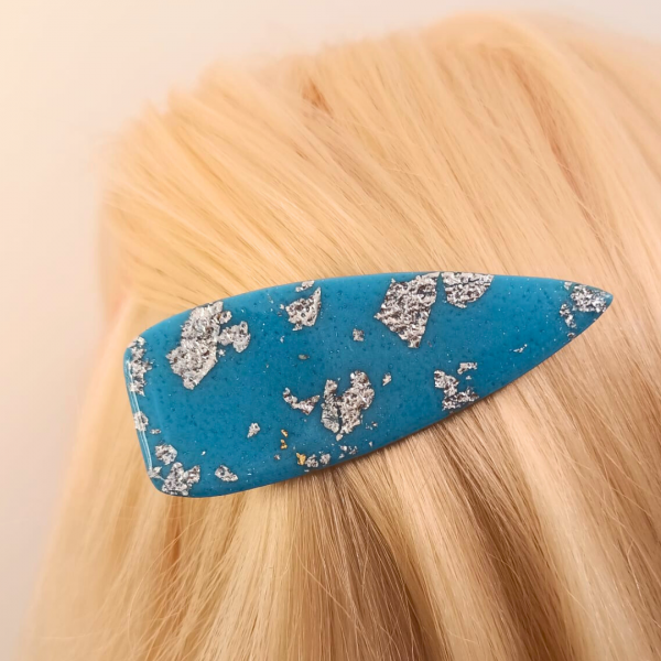 Mila (bleu et argenté) - Modèle 4